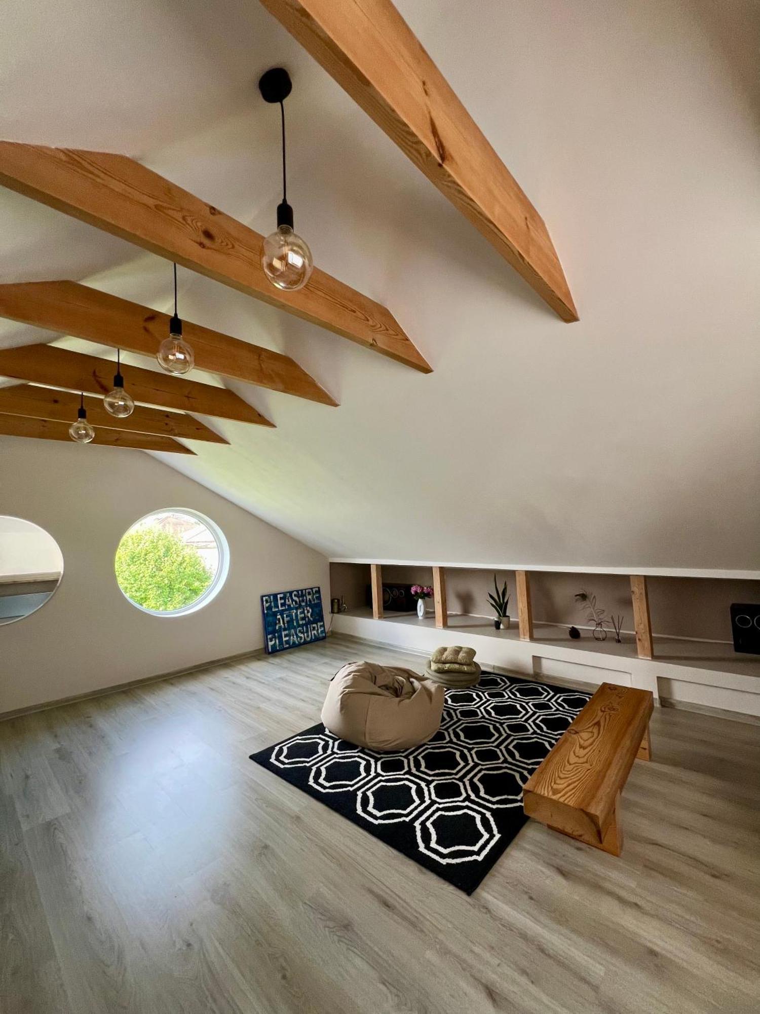 Вилла Two Story Tiny House Вентспилс Экстерьер фото